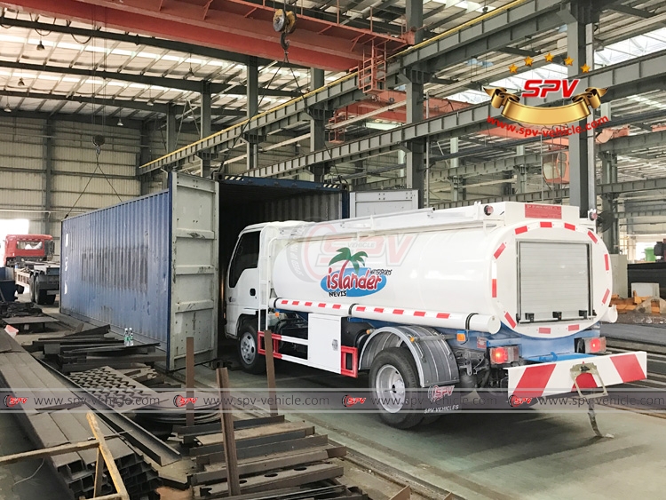 Fuel Tank Truck ISUZU - Loading into Container 01